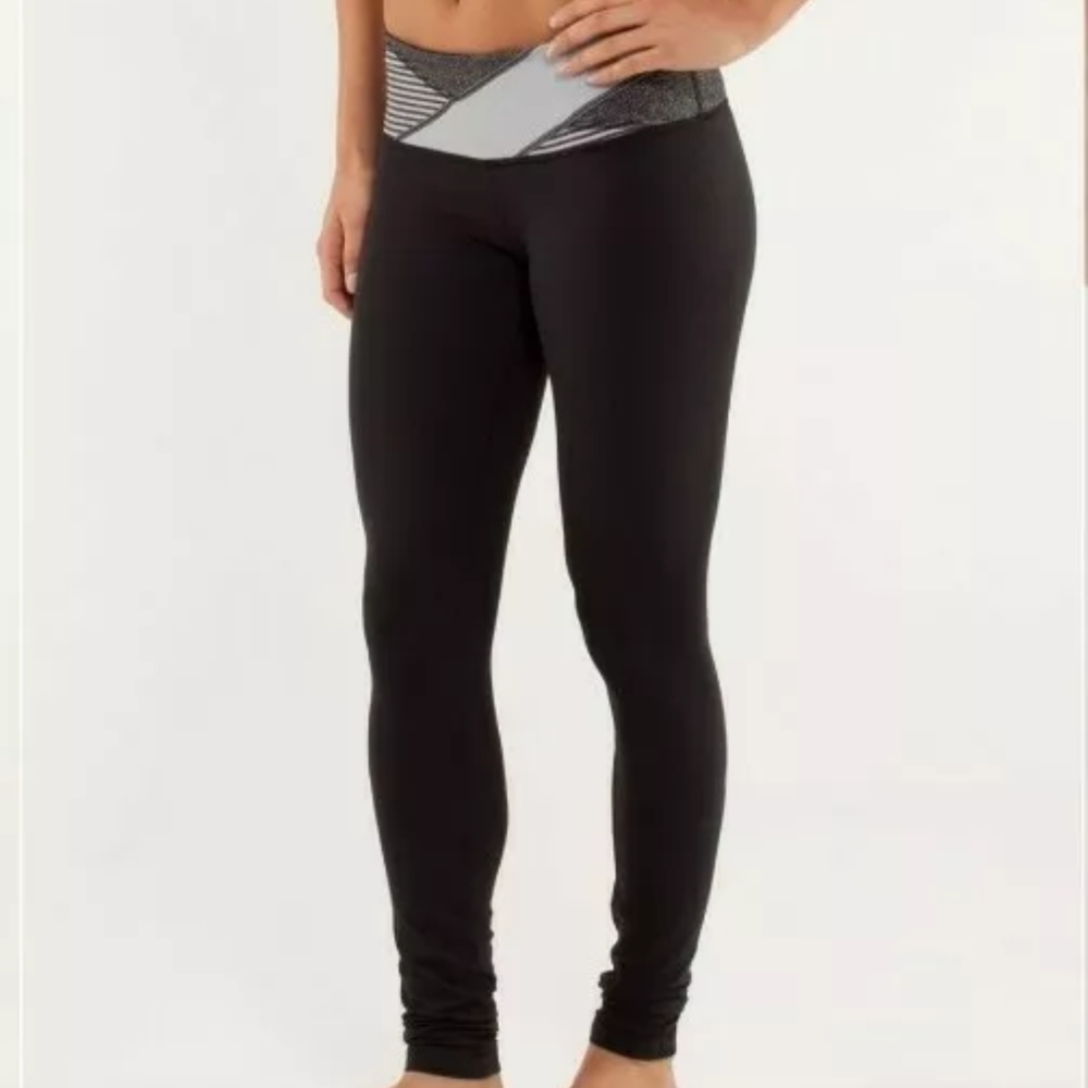 EUC LULULEMON Wunder Under  Reversible Size 2